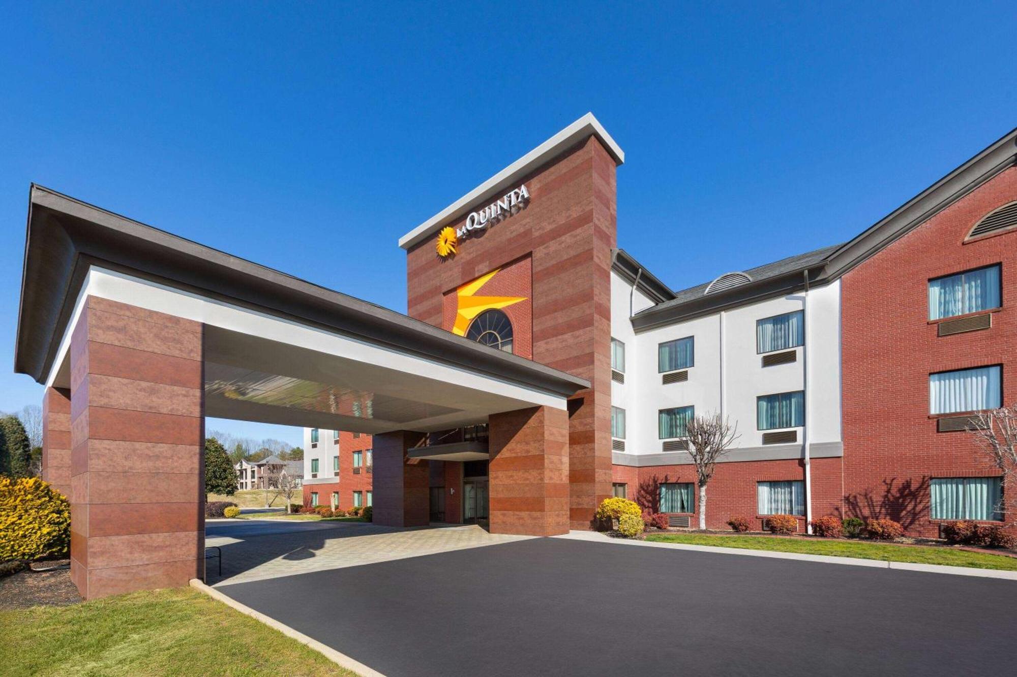La Quinta By Wyndham Loudon Hotell Exteriör bild
