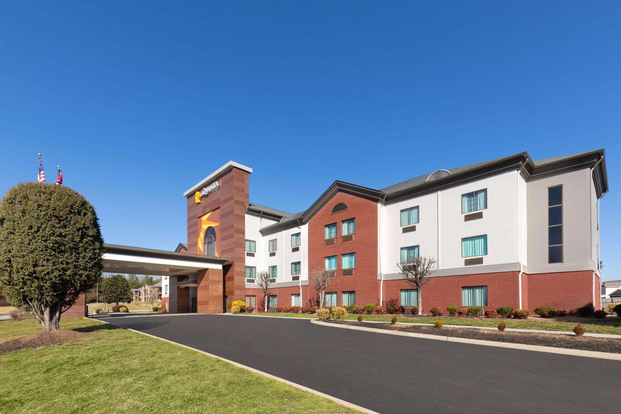 La Quinta By Wyndham Loudon Hotell Exteriör bild